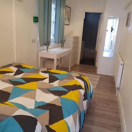 Star London Brent Street Cosy 1-Bed Hideaway Apartamento Hendon Exterior foto